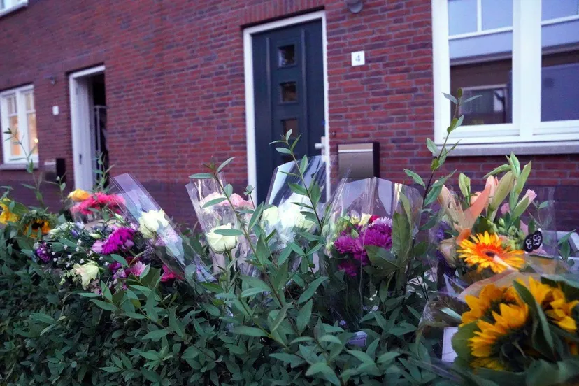 2025-07-18_Meesters_Multi_Media_Foto`s_Bloemen_Voor_Omgebrachte_Vrouw_Vlijmen5
