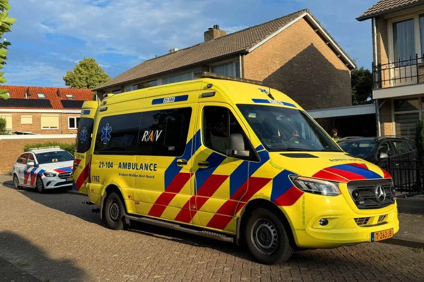 2025-07-30_Meesters_Multi_Media_Foto`s_Man_Onder _Draaibank_Bekneld_De_Roverstraat_Vlijmen2