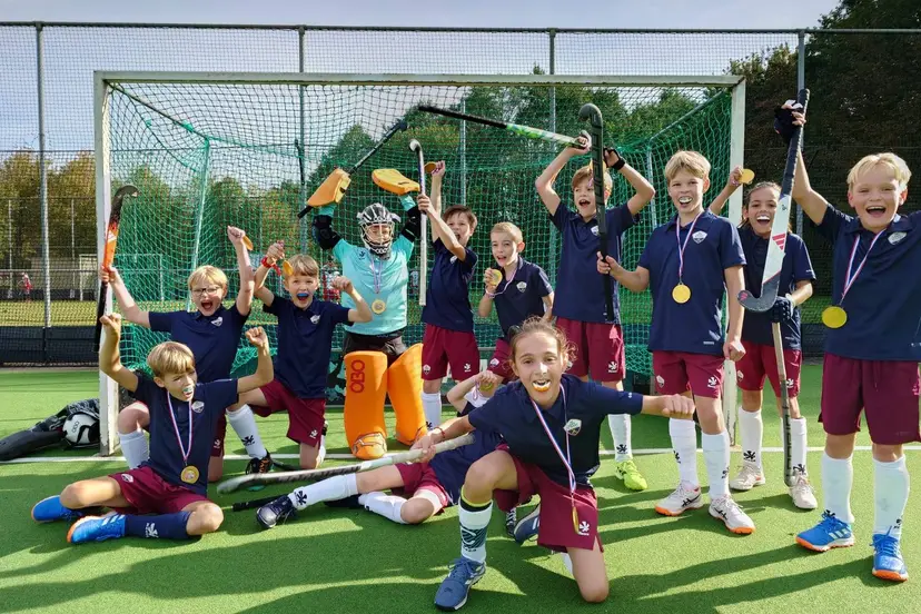 JO11-1 viert het kampioenschap