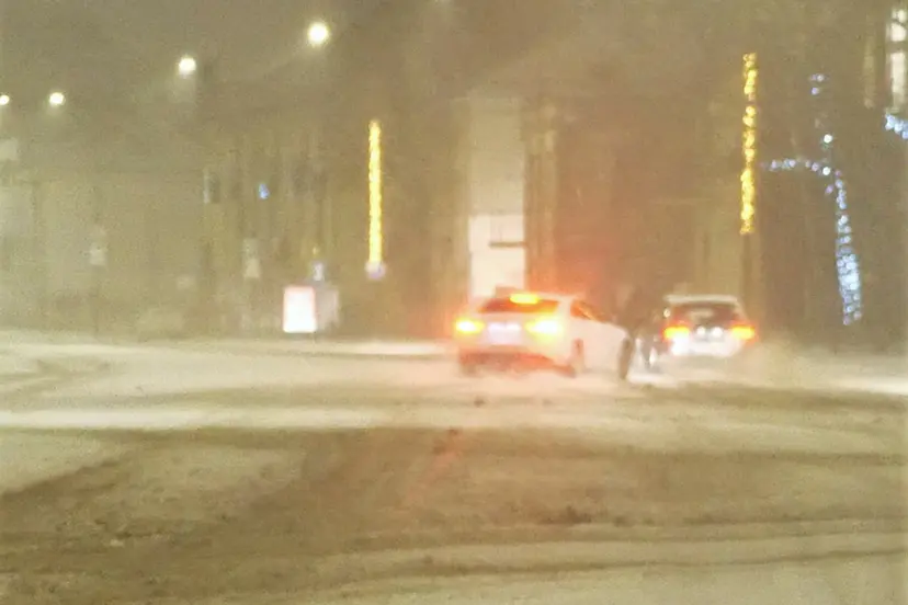 2021 12 02 naktinis sniegas driftas00 00 22 04still004