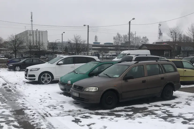 7909570