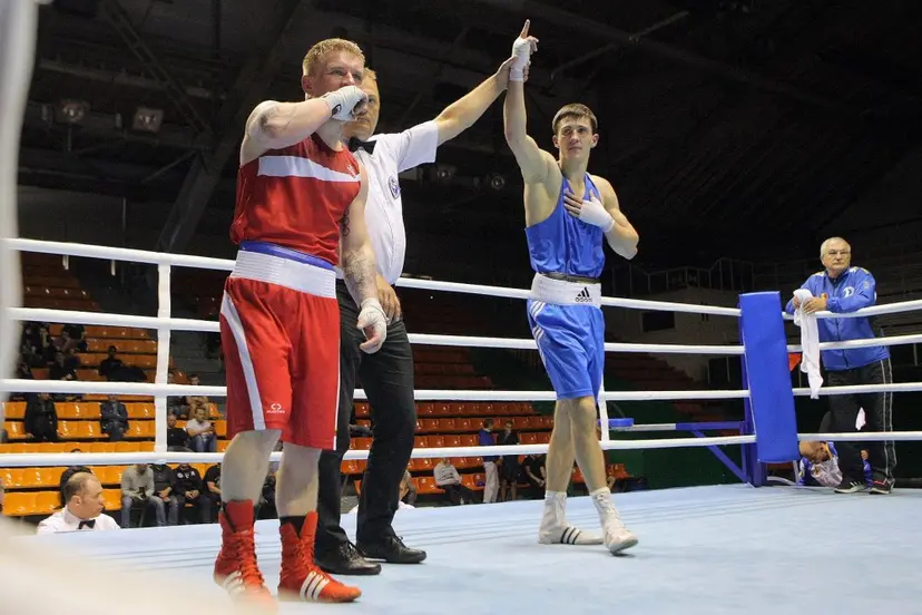 a ociko pusfinalis