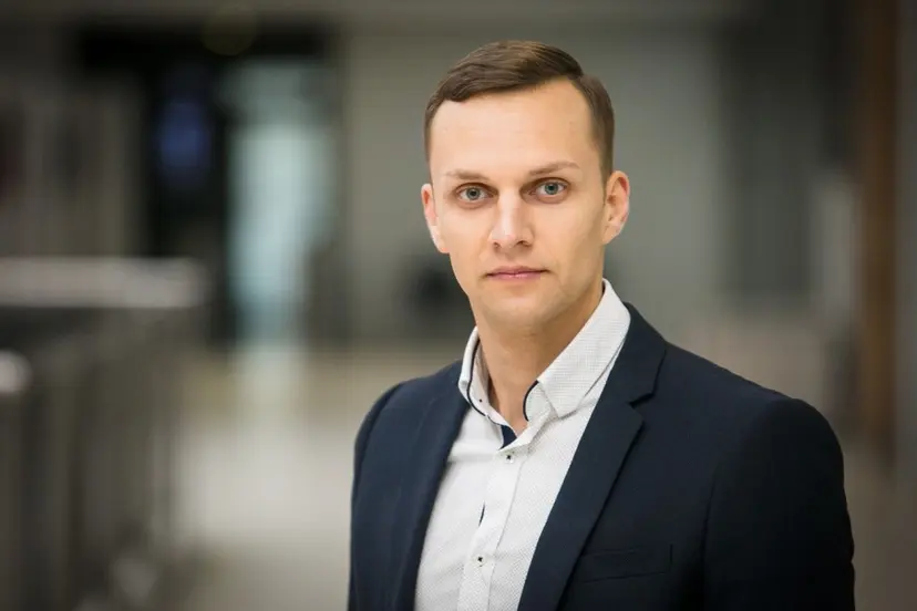 aleksandras kovalevskis 76117731