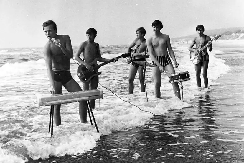 ansamblis bildukai 1969 vytautas petrusonis rimvydas babeckis povilas cesonis audrius kalpokas ricardas vasiliauskas vytauto petrusonio nuosavybe