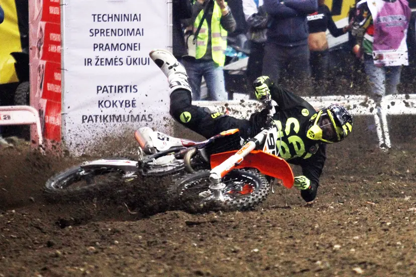 arena cross 37
