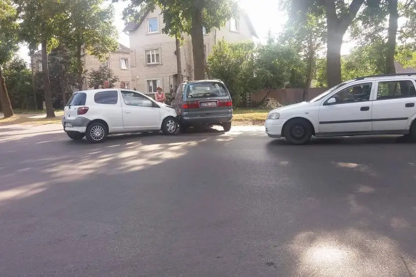 avarija ant milikoni kalno