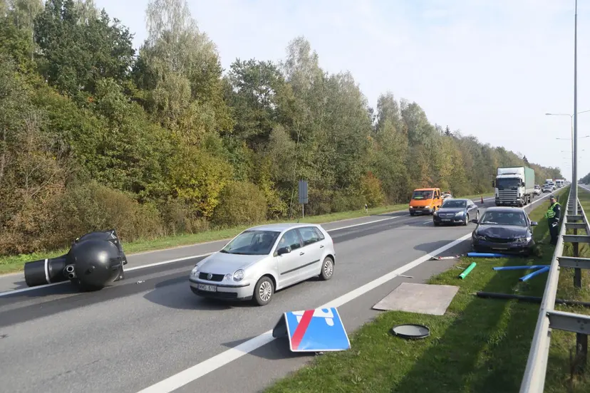 avarija greitkelyje 9