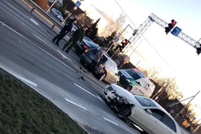 avarija karm4lava