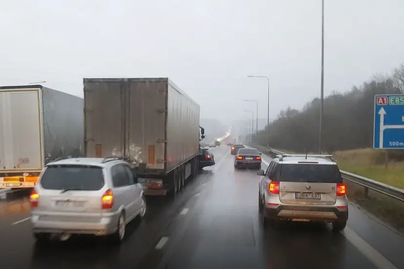 avarija netoli megos