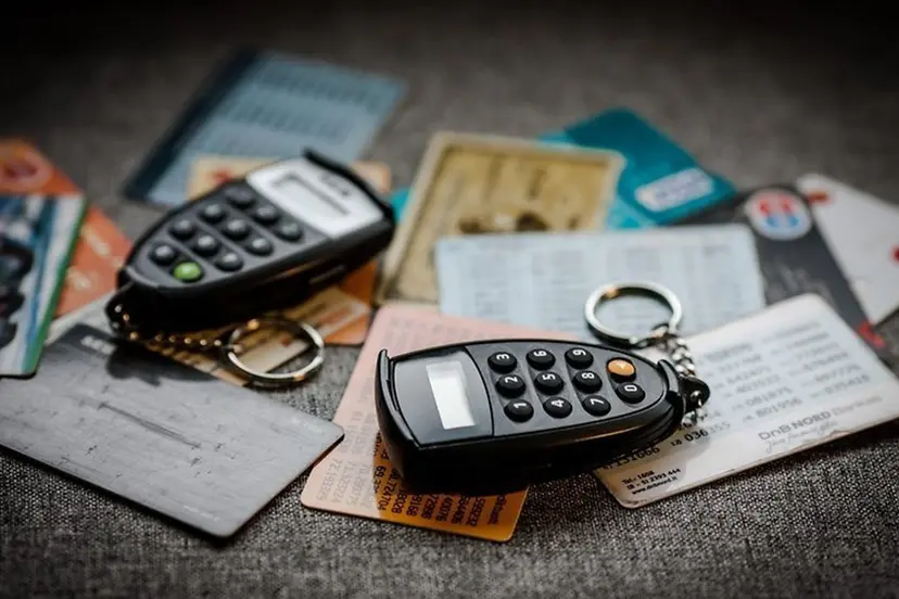 bank kortels ir kod generatoriai 1
