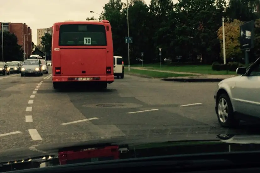 busas 1
