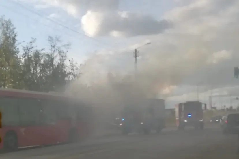 dega autobusas