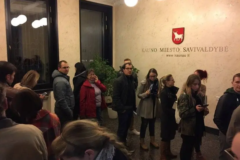 eils iankstinio balsavimo metu 09