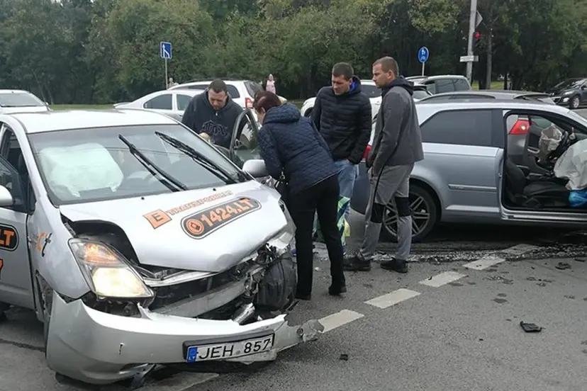 girstuio avarija