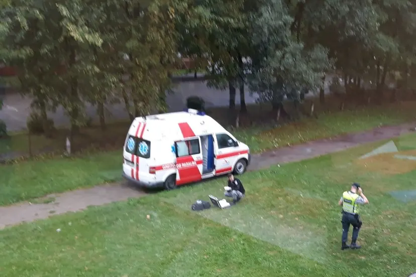 grups kur stovi policija marijampolje nario dainiaus nuotr