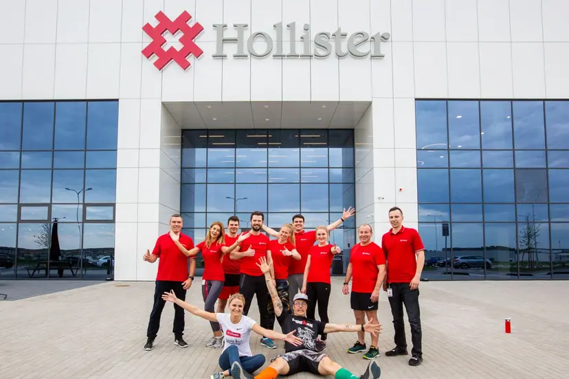 hollister pagrindine 1
