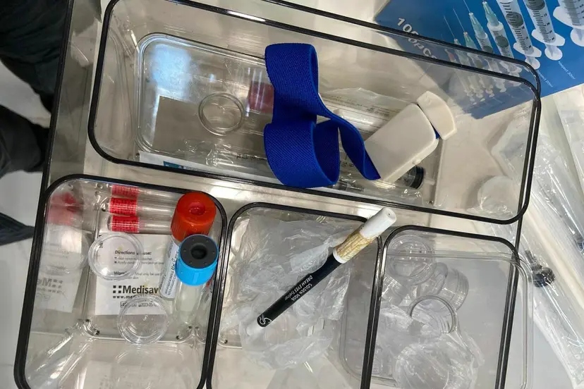 injekcija svirkstai lupu putlinimas