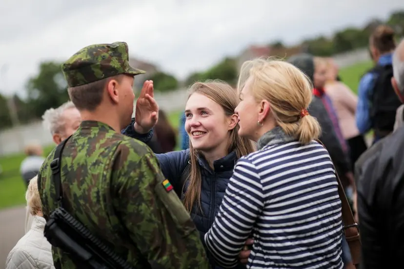 jausmingas kari sutikimas 20