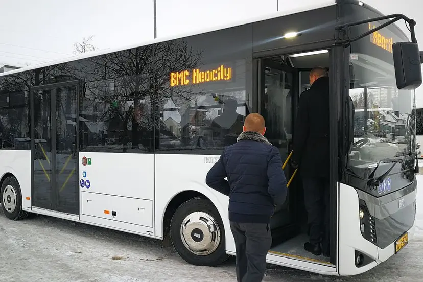 jonavos autobusai