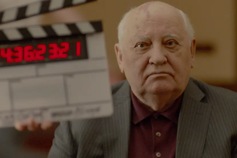 kadras i filmo herzogas gorbaiovas