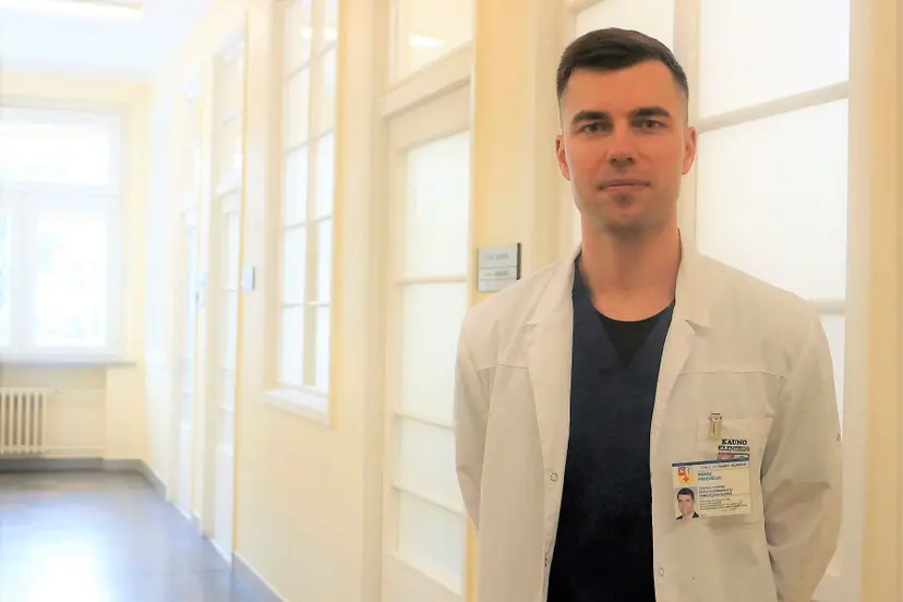 kauno klinik veido ir andikauli chirurgijos klinikos gydytojas vyresnysis rezidentas rokas pereviius 1 1