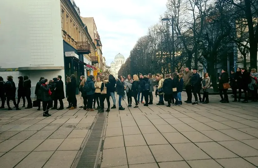 kino seans nusidriesk eil