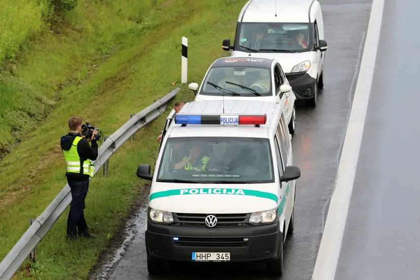 kvk 8377