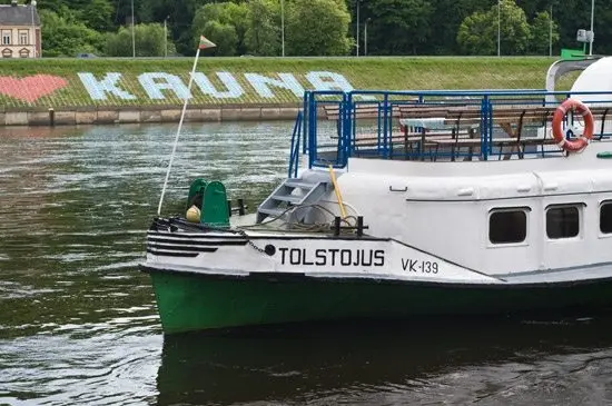 laivas tolstojus