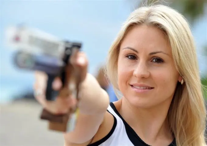 laura asadauskaite 4ff6e6403d68a