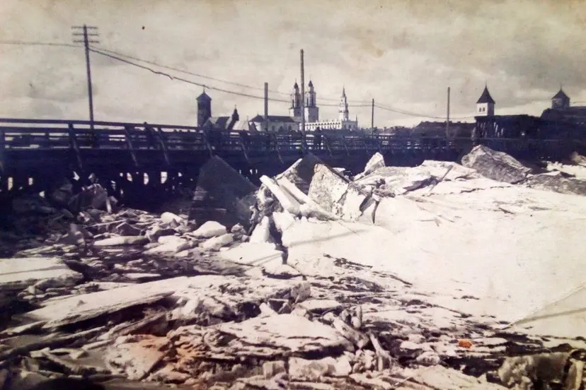 ledoneis 1926m