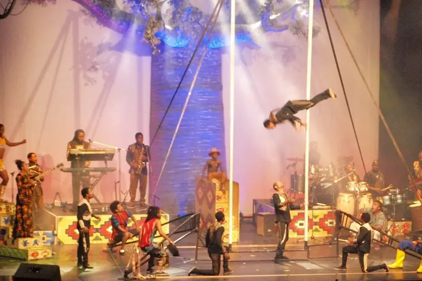 mama afrika cirkas 06