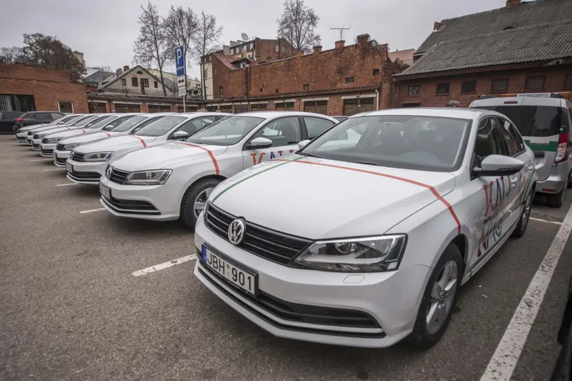 nauji automobiliai 2