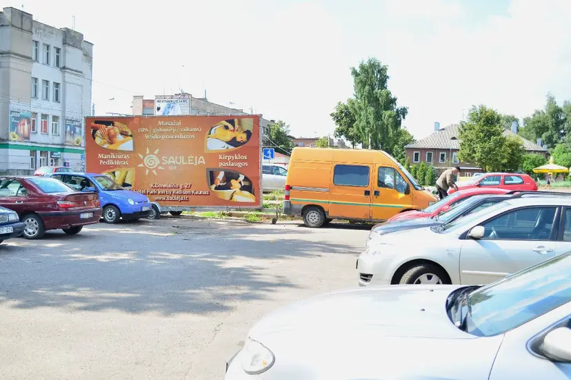 nelegali reklama savanoriu prospekte
