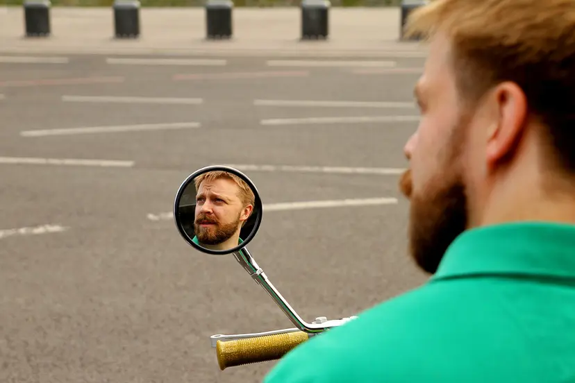 paulius motiejunas sedo ant motociklo 1