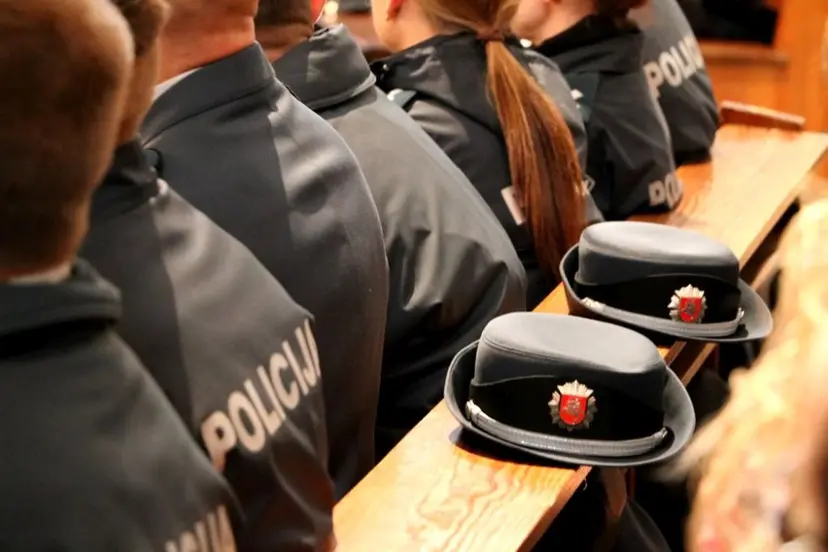 policija 09