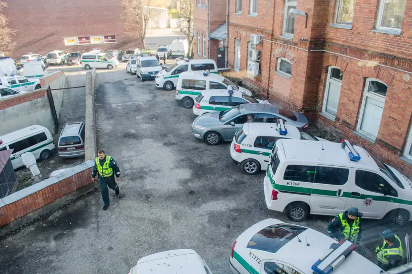 policija 2