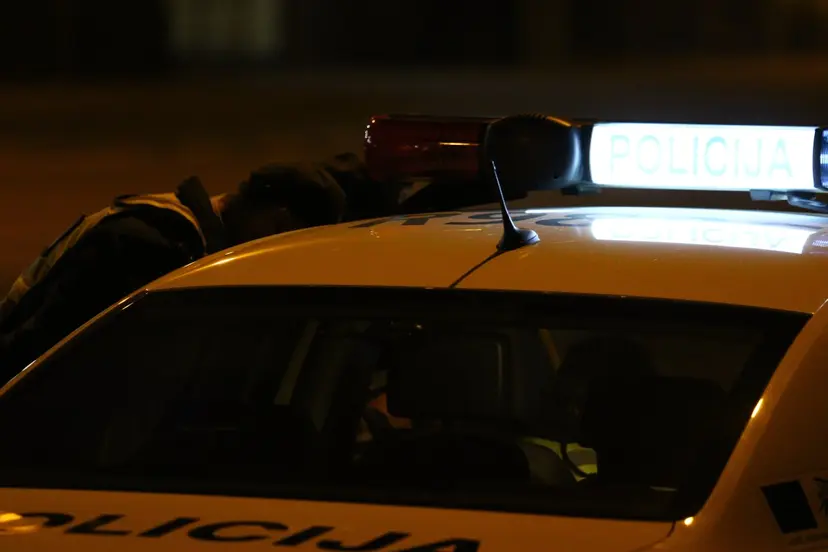 policija