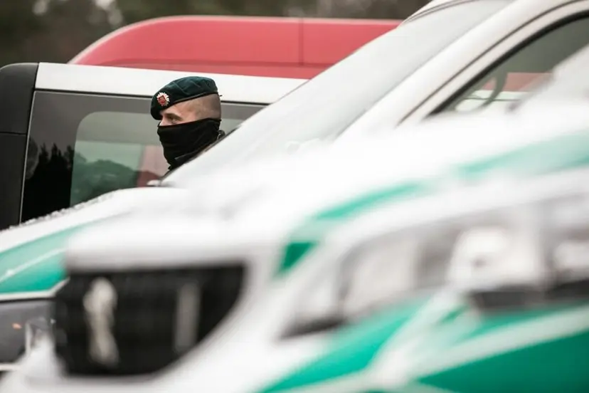 policija