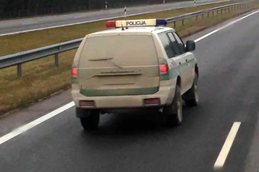 policijos automobilis