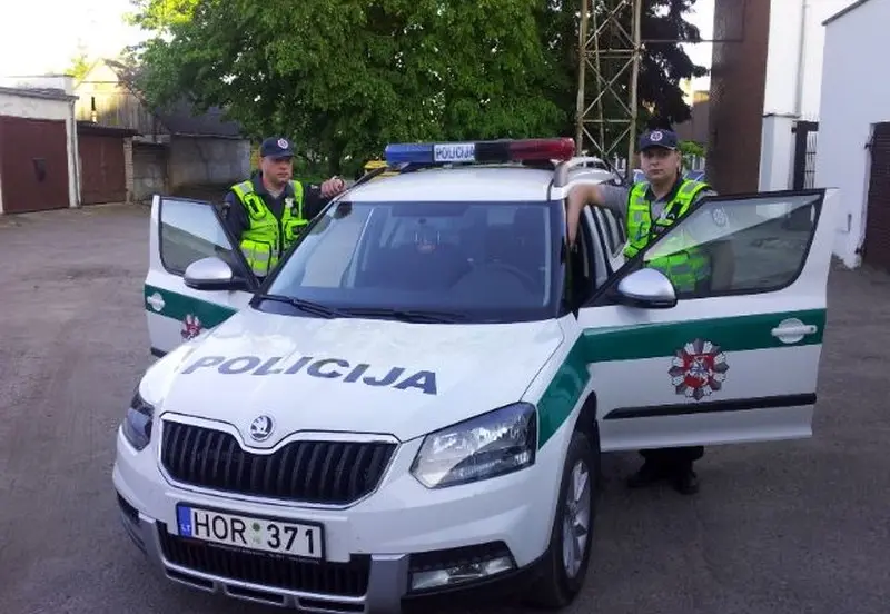 policijos pareigunai 1