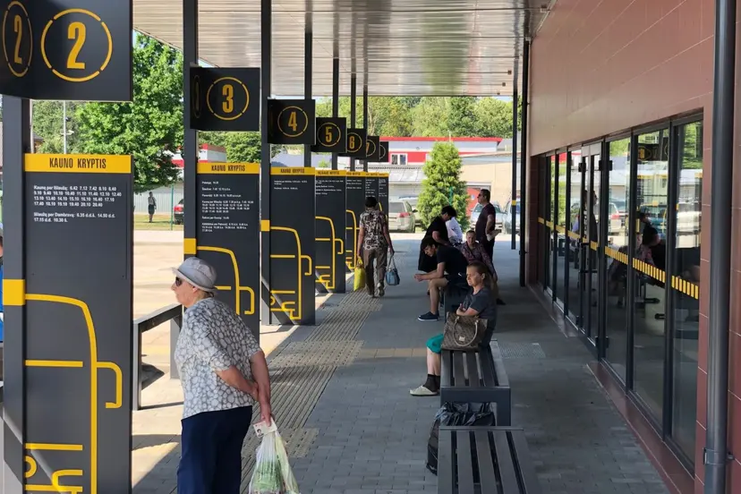 prien autobus stotis 3