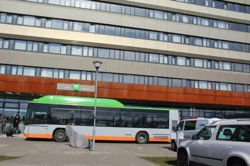 priverstinai izoliuoti asmenys