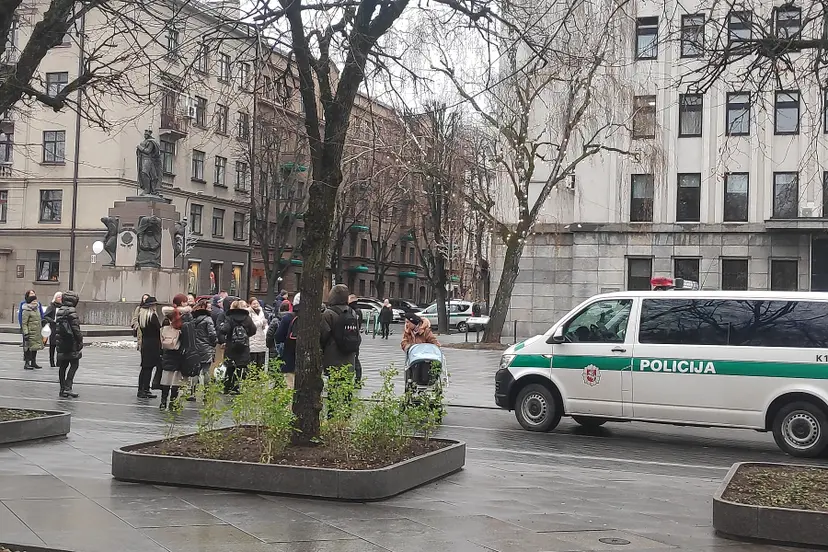 protestas prie kauno miesto savivaldybes