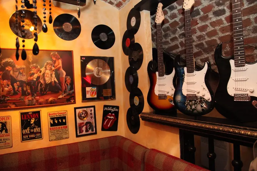 rock pub2