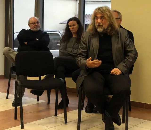 rotus aikts draugija teik dovan katedrai8
