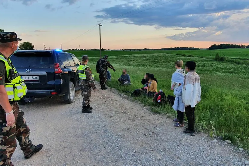 sulaikyti migrantai 87404993