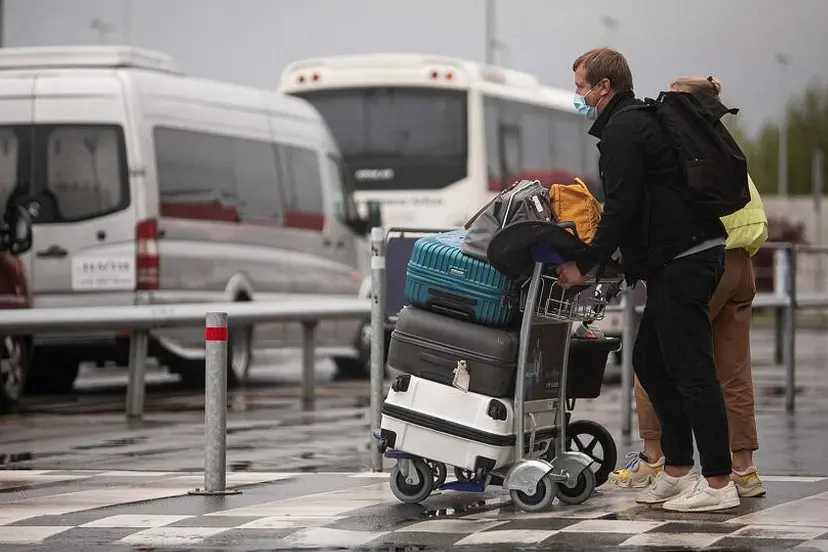 turistai oro uostai atvykimas