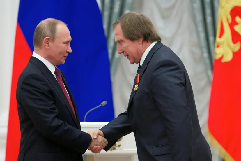 vladimiras putinas sergejus rolduginas 85749777