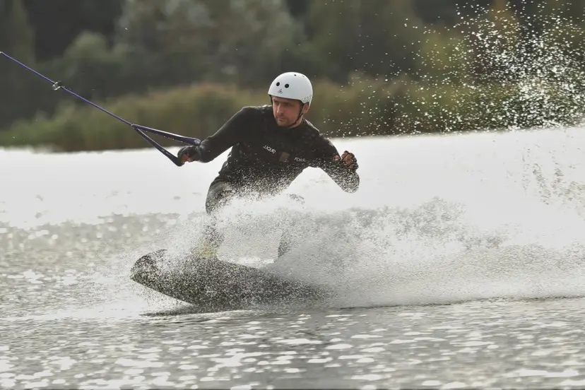 wake varybos 11