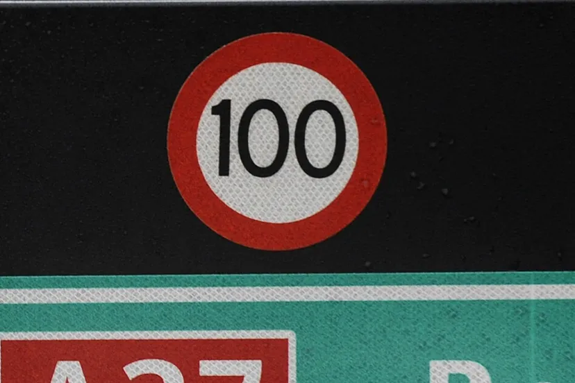 maximumsnelheid wegen 100 km per uur tcm21 236637